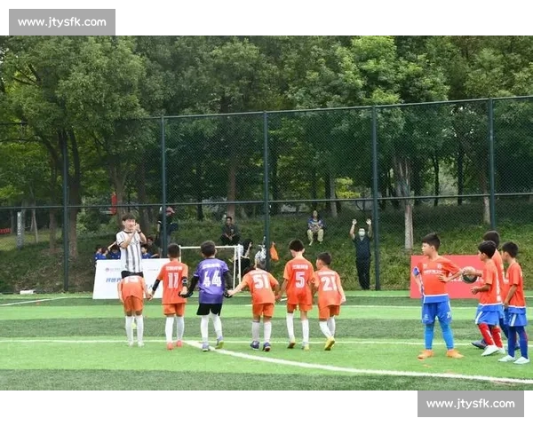 米娜瓦尔寄语喀什杯青少年足球赛：以绿茵为桥，共筑团结梦想